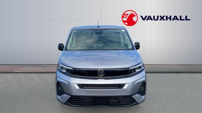 Vauxhall Combo Cargo Combo Diesel 1.5 Turbo D 100ps Pro H1 Van - Image 10